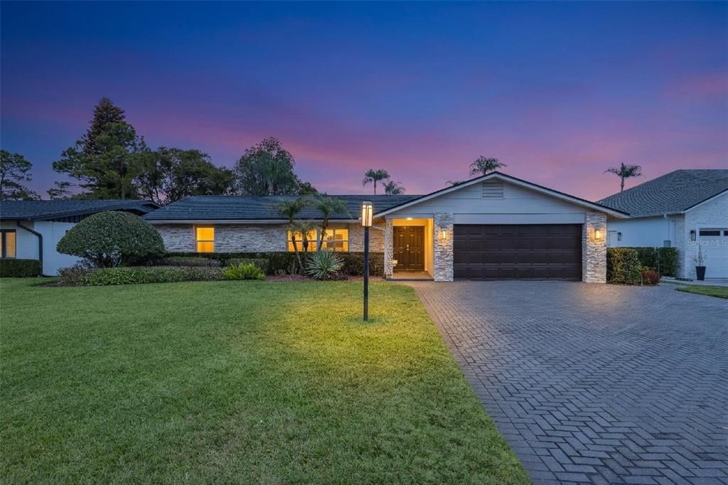 For Sale: $1,350,000 (4 beds, 2 baths, 2196 Square Feet)