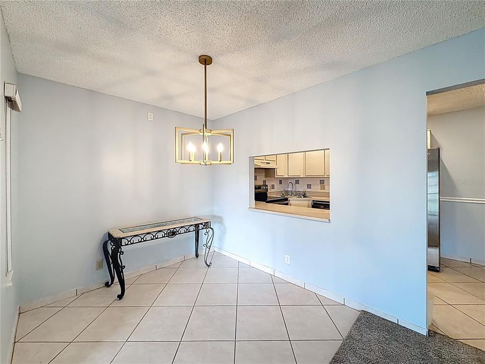 В аренду: $1,800 (2 спален, 2 ванн, 1111 Квадратных фут)