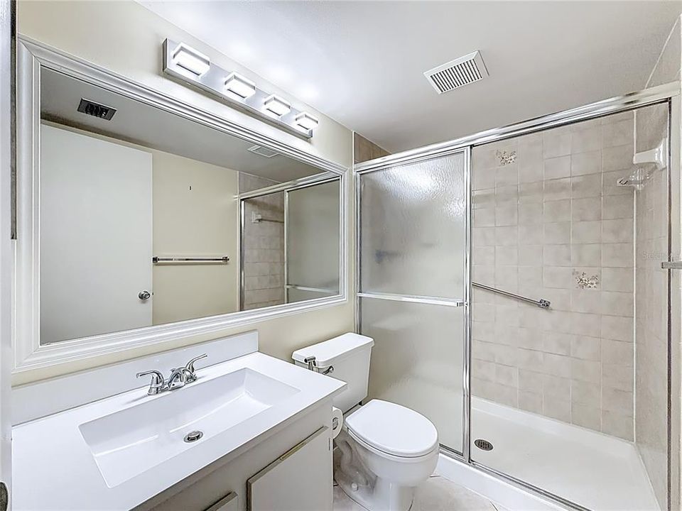 В аренду: $1,800 (2 спален, 2 ванн, 1111 Квадратных фут)