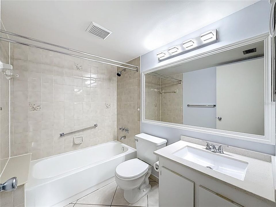 В аренду: $1,800 (2 спален, 2 ванн, 1111 Квадратных фут)