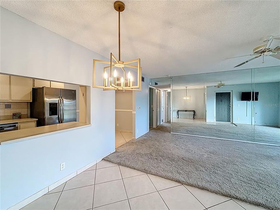 В аренду: $1,800 (2 спален, 2 ванн, 1111 Квадратных фут)