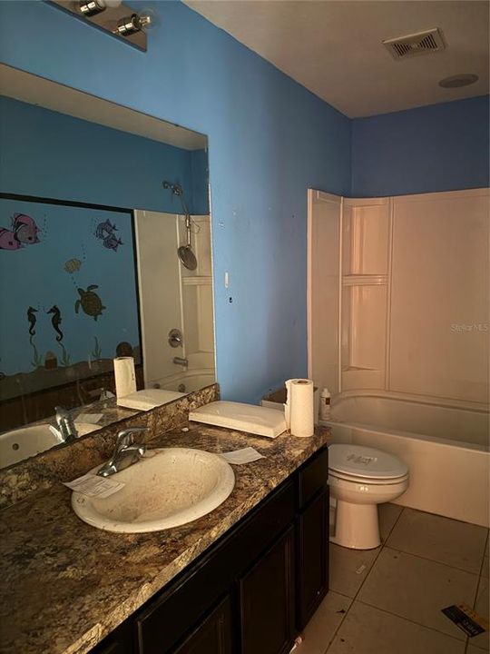 En Venta: $240,000 (3 camas, 2 baños, 1621 Pies cuadrados)