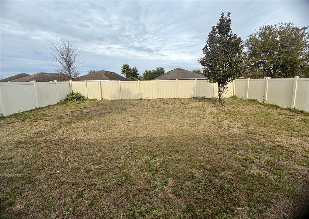 En Venta: $240,000 (3 camas, 2 baños, 1621 Pies cuadrados)