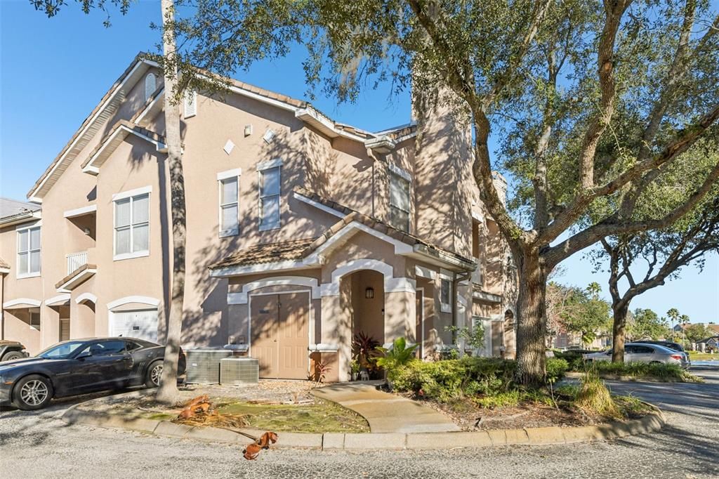 Active With Contract: $149,000 (2 beds, 2 baths, 1175 Square Feet)