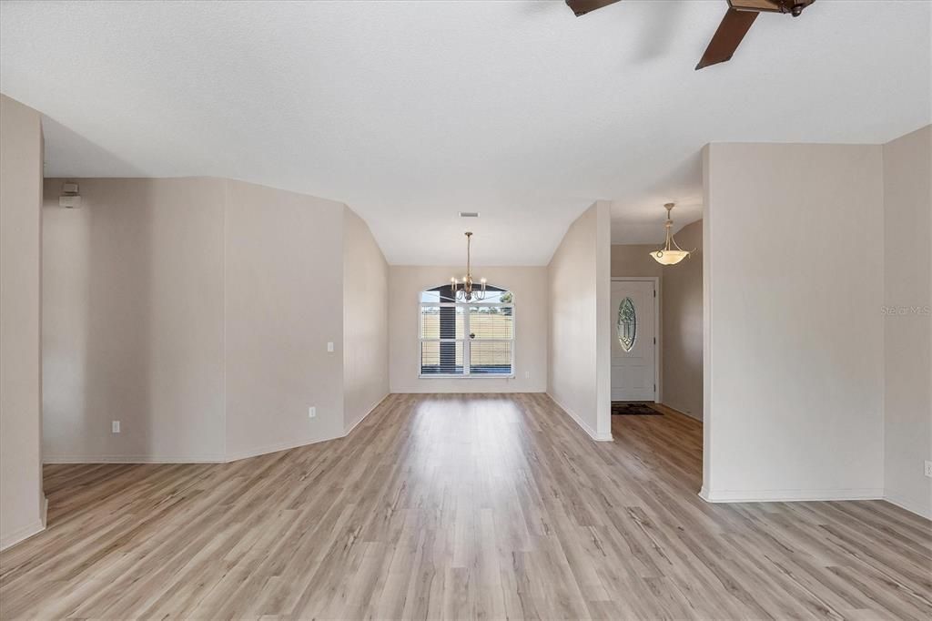 For Sale: $1,049,000 (3 beds, 2 baths, 1854 Square Feet)