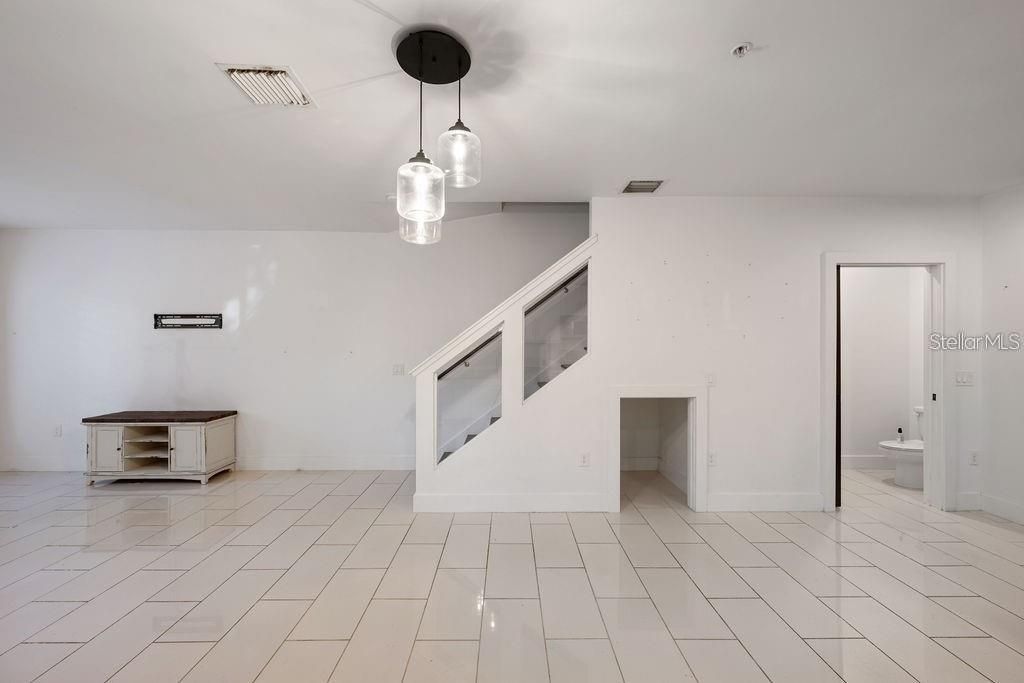 En Venta: $695,000 (4 camas, 3 baños, 2317 Pies cuadrados)