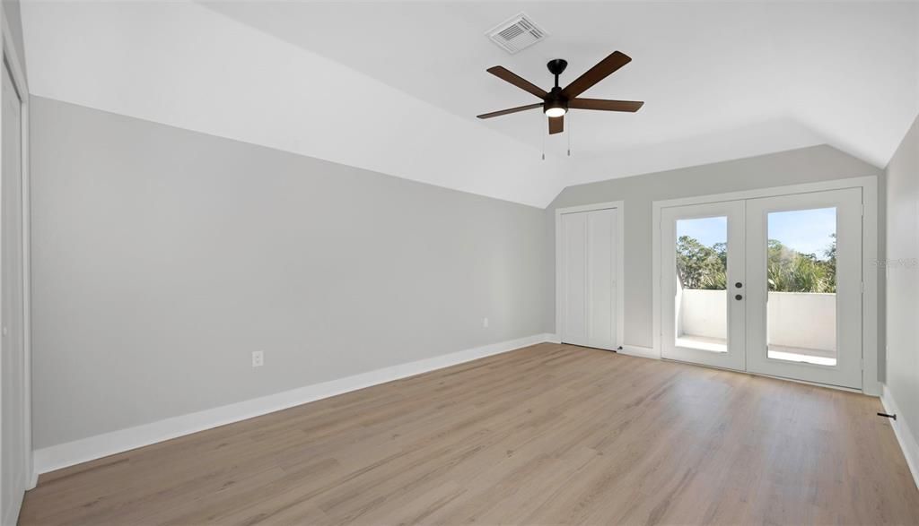 Active With Contract: $549,999 (3 beds, 3 baths, 2531 Square Feet)