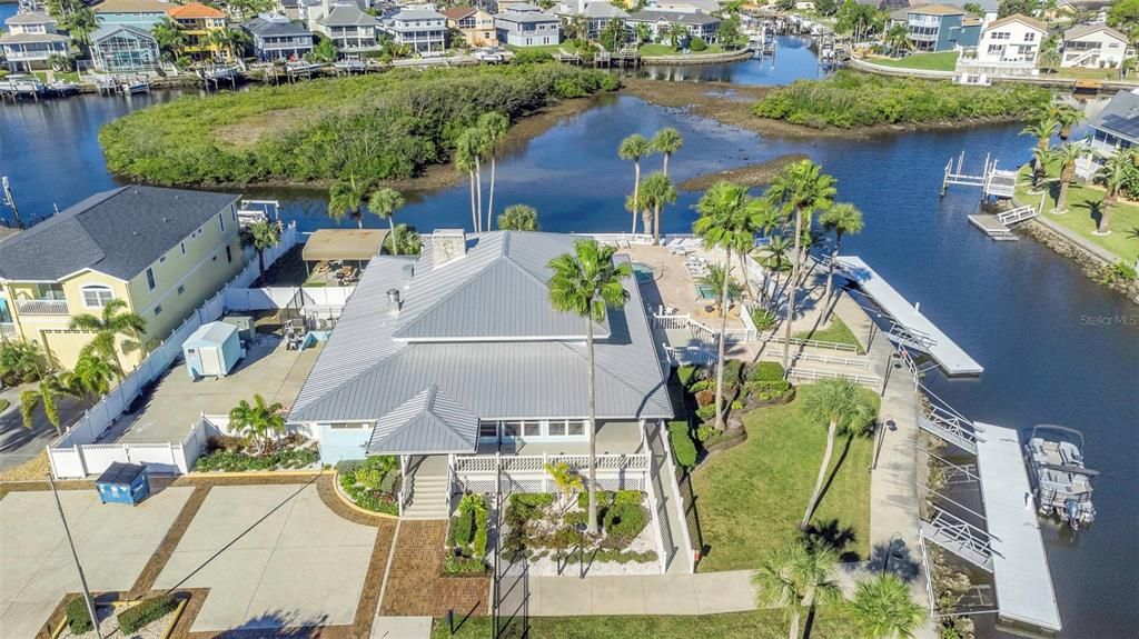 Active With Contract: $549,999 (3 beds, 3 baths, 2531 Square Feet)