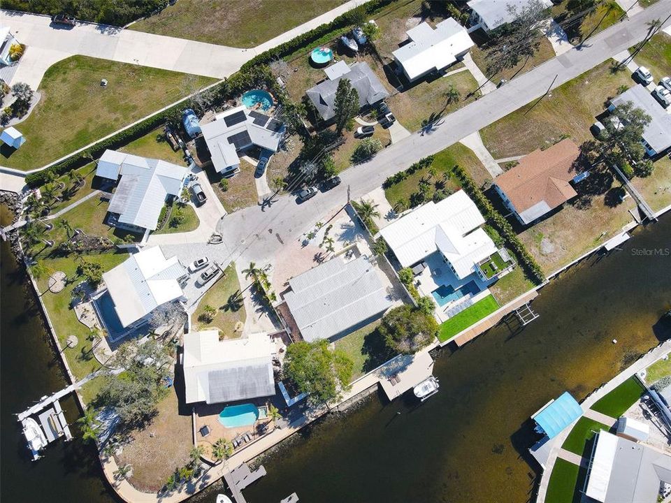 На продажу: $995,000 (4 спален, 3 ванн, 1977 Квадратных фут)