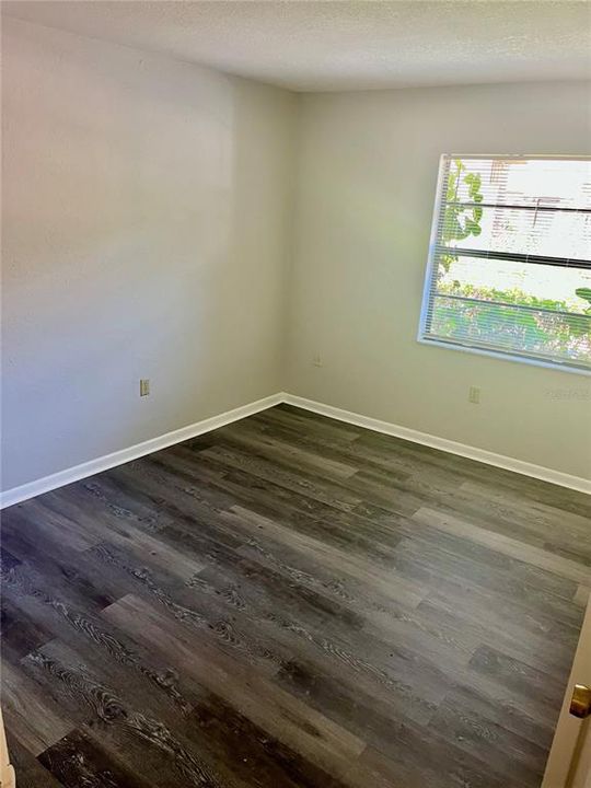 待售: $145,000 (2 贝兹, 2 浴室, 962 平方英尺)