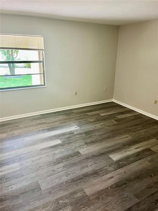 待售: $145,000 (2 贝兹, 2 浴室, 962 平方英尺)