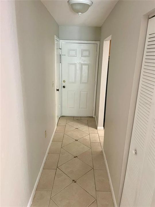 待售: $145,000 (2 贝兹, 2 浴室, 962 平方英尺)