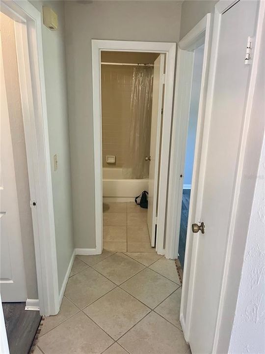 待售: $145,000 (2 贝兹, 2 浴室, 962 平方英尺)