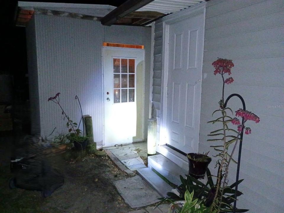 For Sale: $99,000 (3 beds, 1 baths, 460 Square Feet)