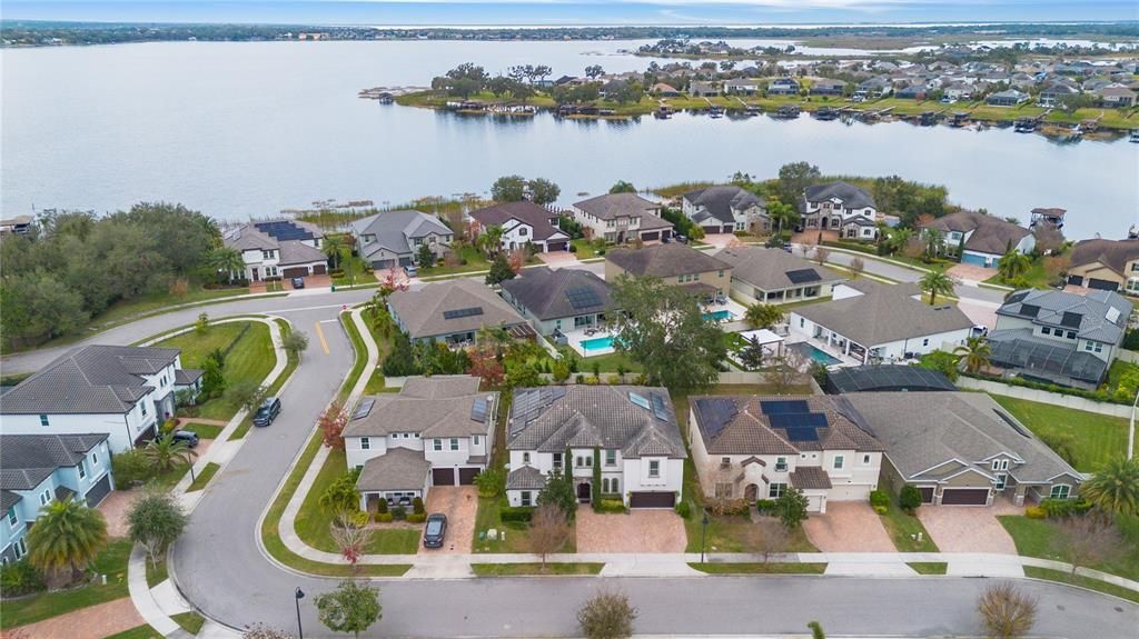 For Sale: $1,399,900 (7 beds, 5 baths, 5613 Square Feet)