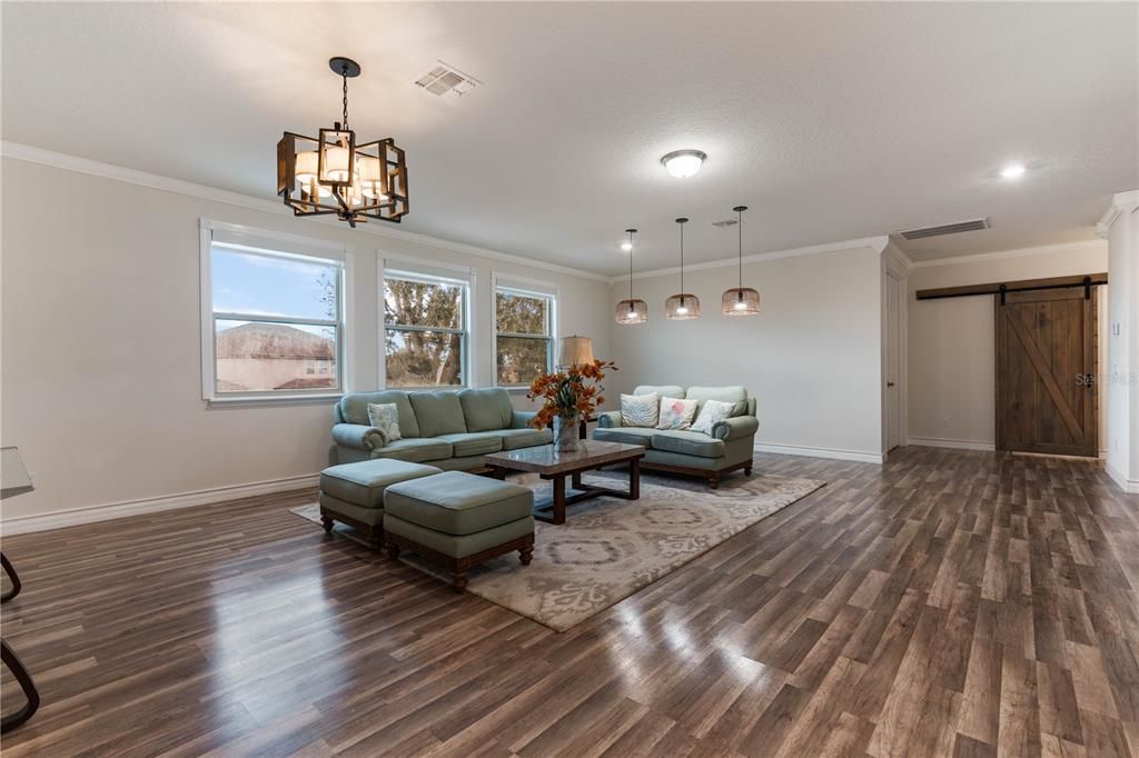 For Sale: $1,399,900 (7 beds, 5 baths, 5613 Square Feet)