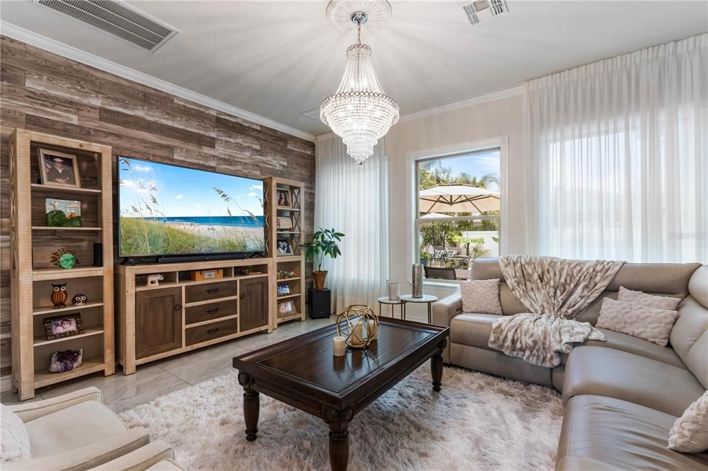 For Sale: $1,399,900 (7 beds, 5 baths, 5613 Square Feet)