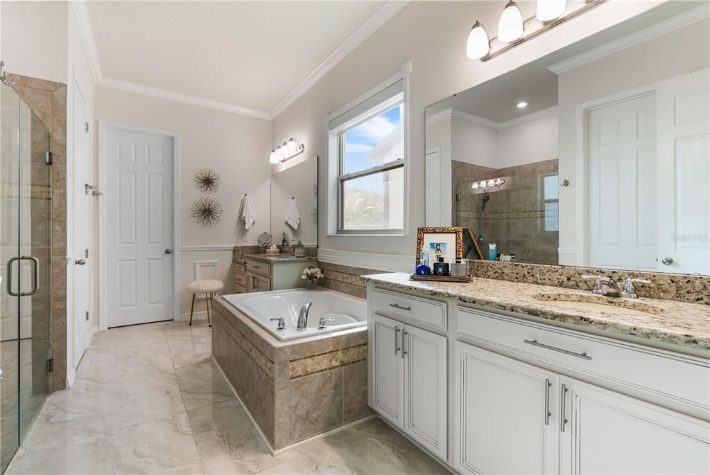 For Sale: $1,399,900 (7 beds, 5 baths, 5613 Square Feet)