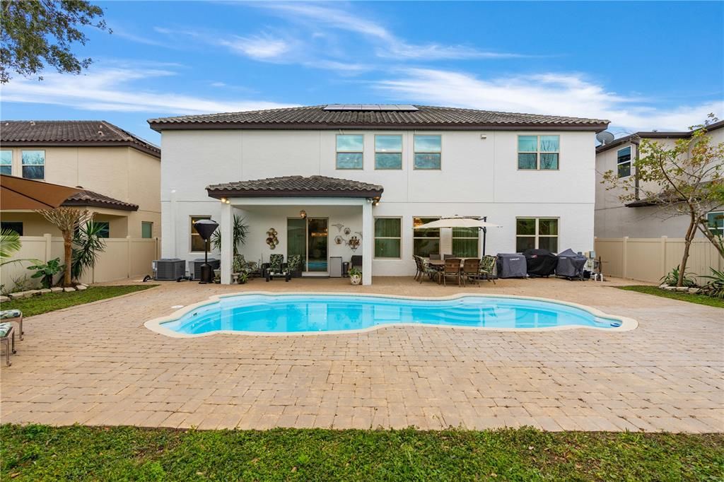 For Sale: $1,399,900 (7 beds, 5 baths, 5613 Square Feet)