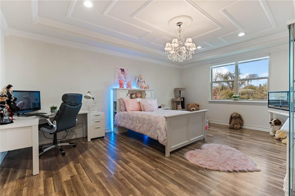 For Sale: $1,399,900 (7 beds, 5 baths, 5613 Square Feet)