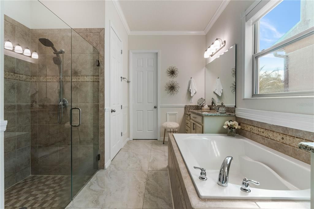 For Sale: $1,399,900 (7 beds, 5 baths, 5613 Square Feet)