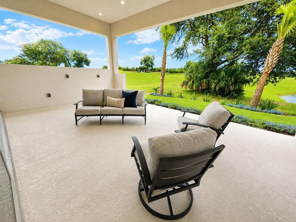 En Venta: $822,719 (3 camas, 3 baños, 2350 Pies cuadrados)