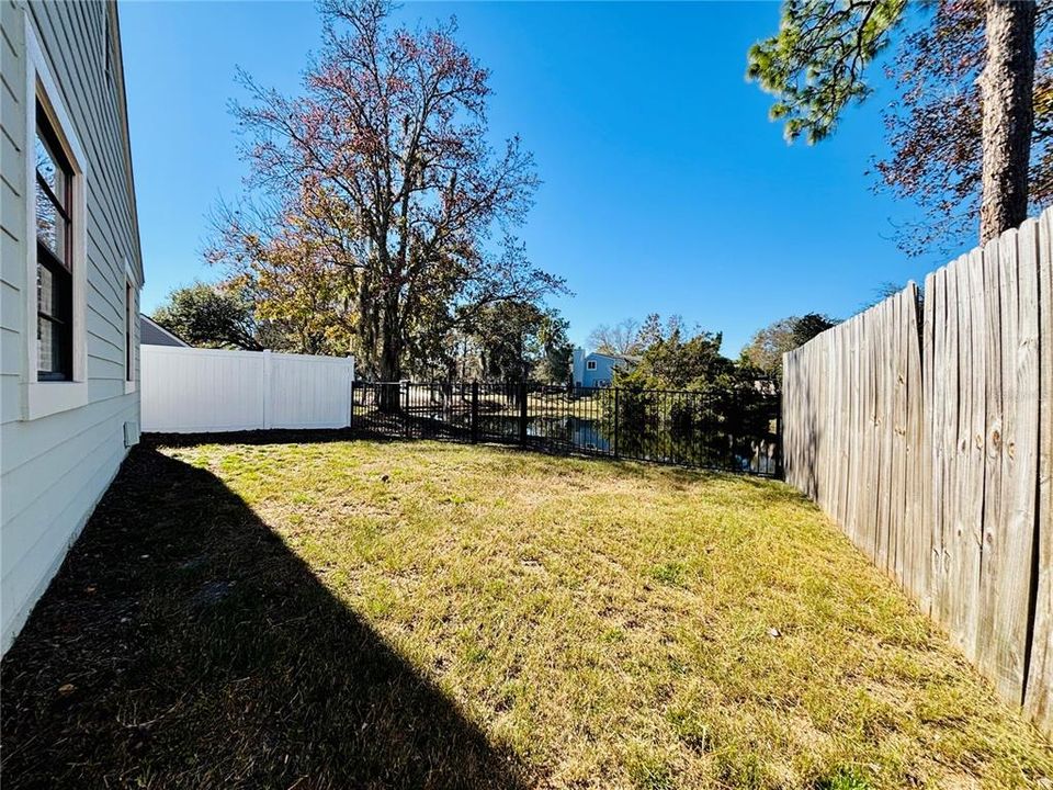 For Sale: $419,900 (3 beds, 2 baths, 1616 Square Feet)