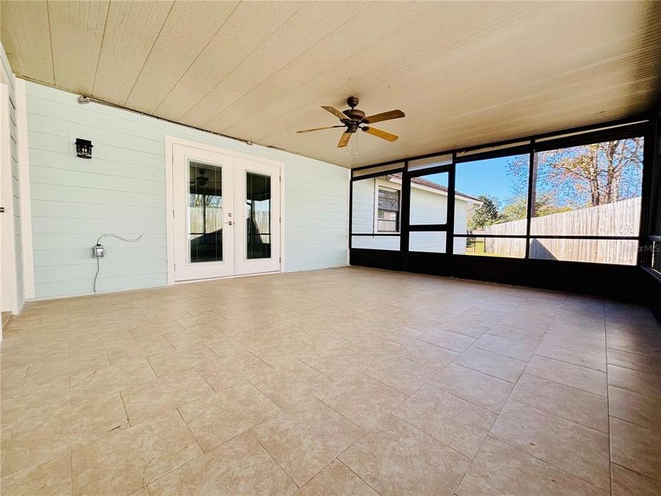 For Sale: $419,900 (3 beds, 2 baths, 1616 Square Feet)