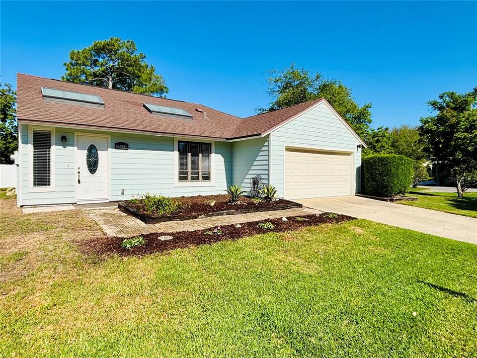 For Sale: $419,900 (3 beds, 2 baths, 1616 Square Feet)
