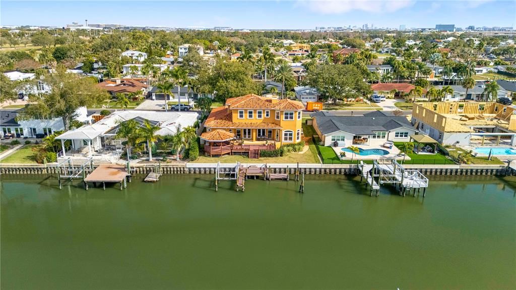 En Venta: $2,300,000 (5 camas, 4 baños, 4189 Pies cuadrados)