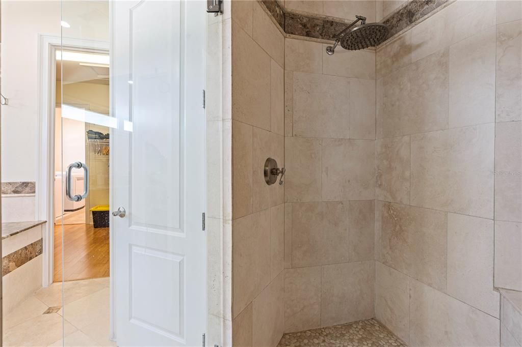En Venta: $2,300,000 (5 camas, 4 baños, 4189 Pies cuadrados)