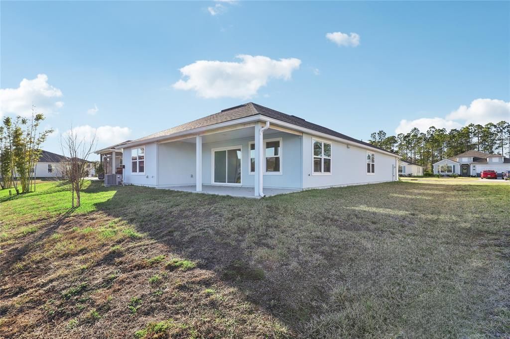 En Venta: $409,000 (4 camas, 2 baños, 1984 Pies cuadrados)