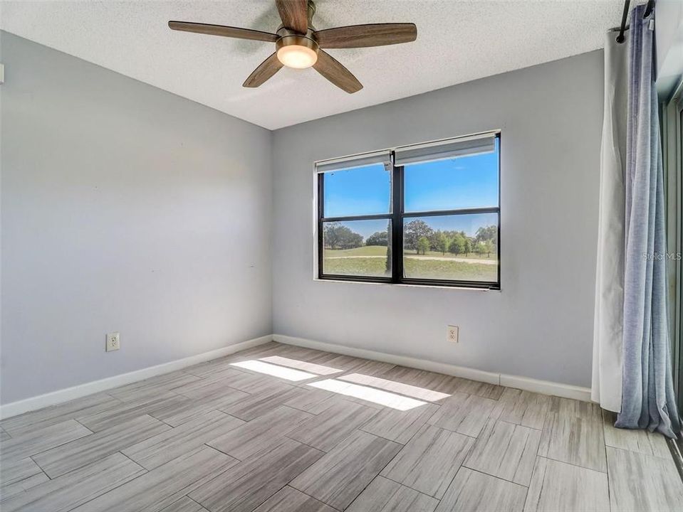 Active With Contract: $1,800 (2 beds, 2 baths, 914 Square Feet)