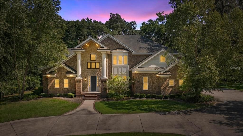 Recently Sold: $1,700,000 (4 beds, 3 baths, 5825 Square Feet)