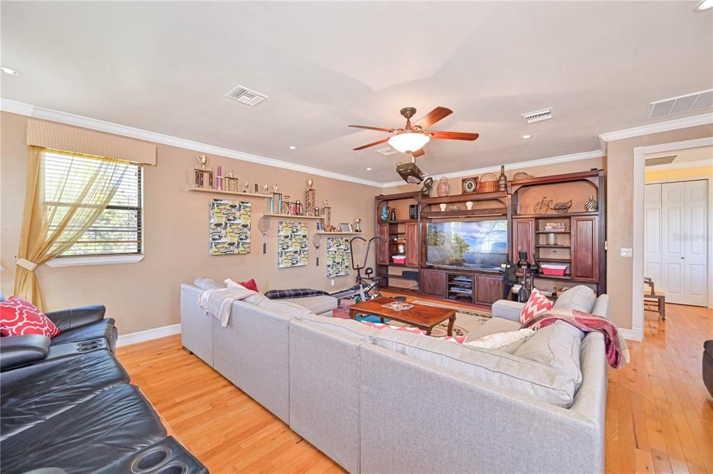 For Sale: $1,249,900 (6 beds, 5 baths, 5331 Square Feet)