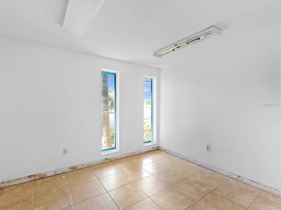 For Sale: $2,500,000 (0 beds, 0 baths, 16437 Square Feet)