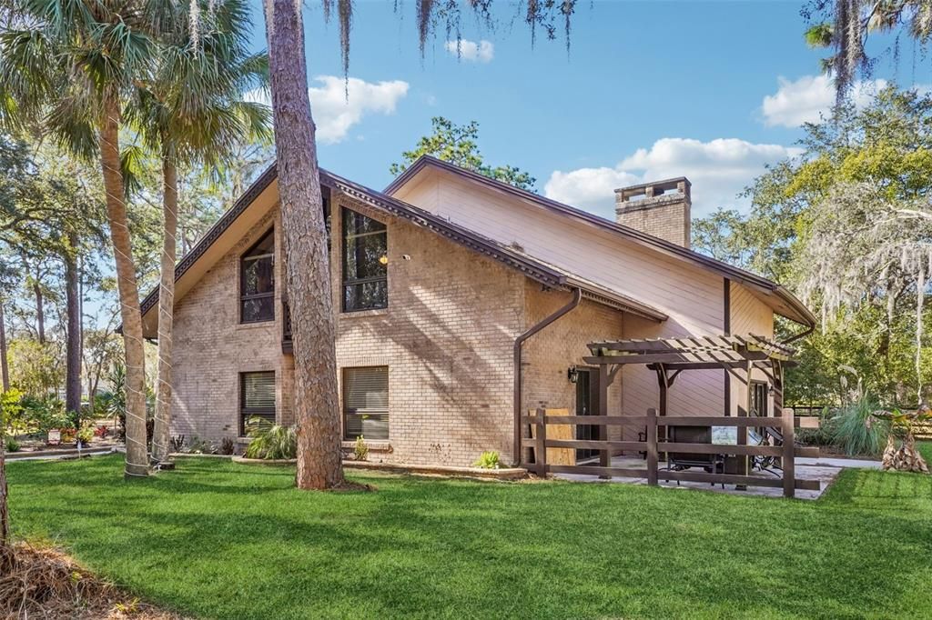 En Venta: $1,199,000 (5 camas, 4 baños, 5096 Pies cuadrados)