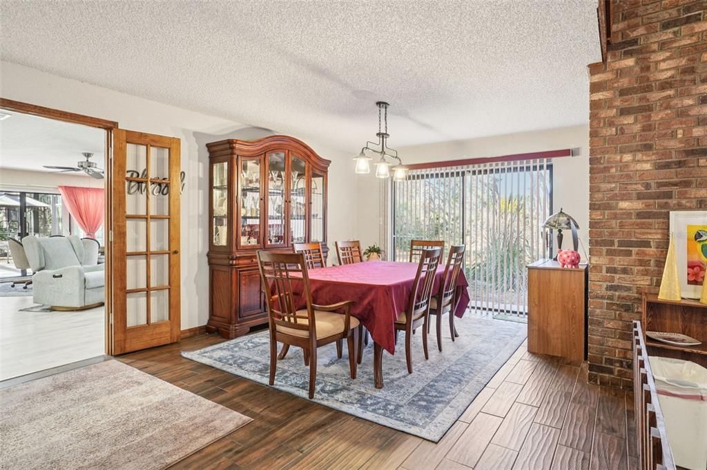 En Venta: $1,199,000 (5 camas, 4 baños, 5096 Pies cuadrados)