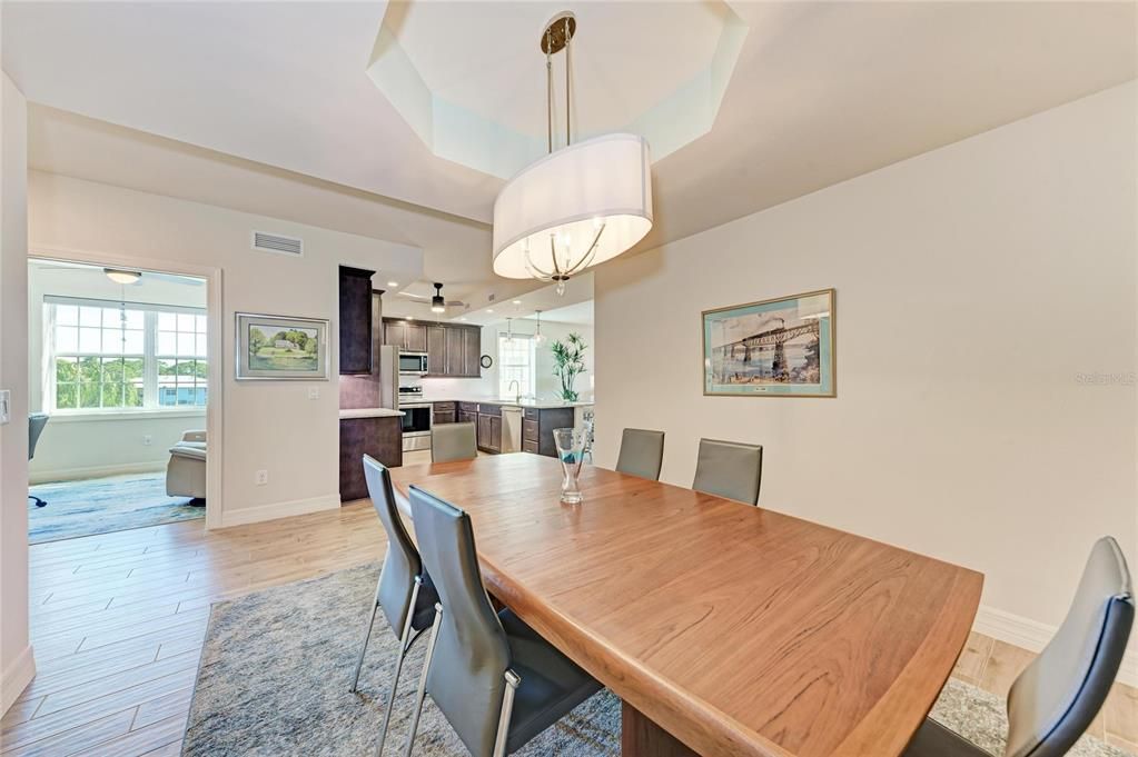 На продажу: $725,000 (3 спален, 2 ванн, 2168 Квадратных фут)