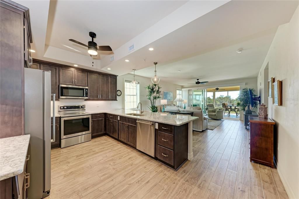 На продажу: $725,000 (3 спален, 2 ванн, 2168 Квадратных фут)