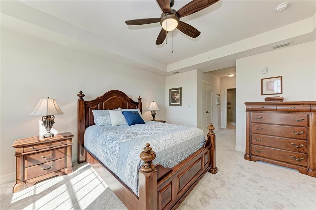 На продажу: $725,000 (3 спален, 2 ванн, 2168 Квадратных фут)