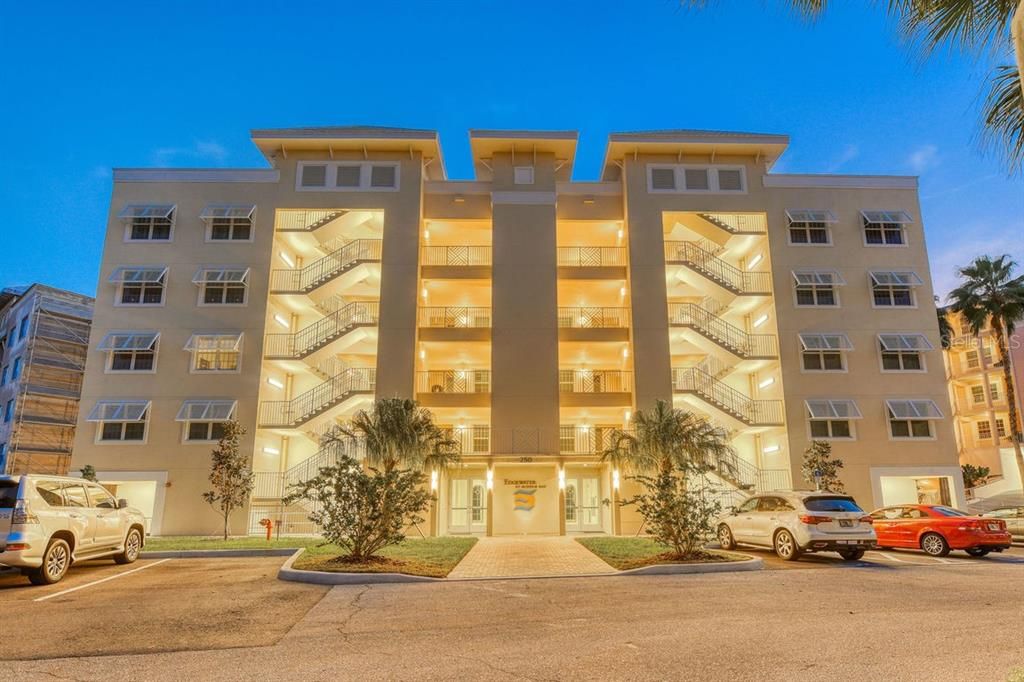 На продажу: $725,000 (3 спален, 2 ванн, 2168 Квадратных фут)