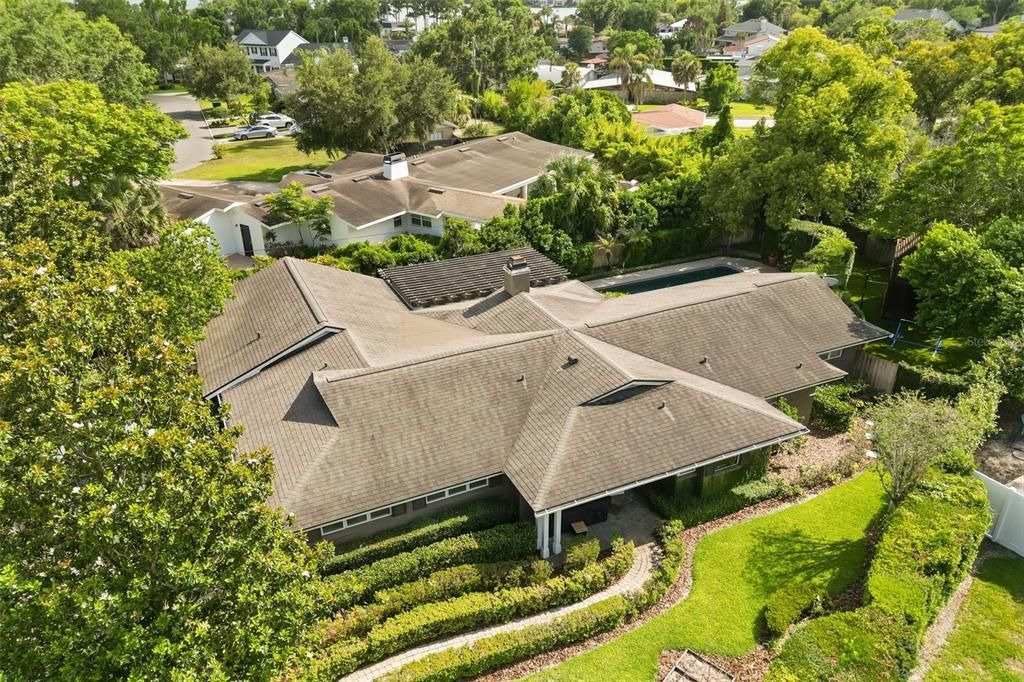 Activo con contrato: $975,000 (3 camas, 3 baños, 2192 Pies cuadrados)