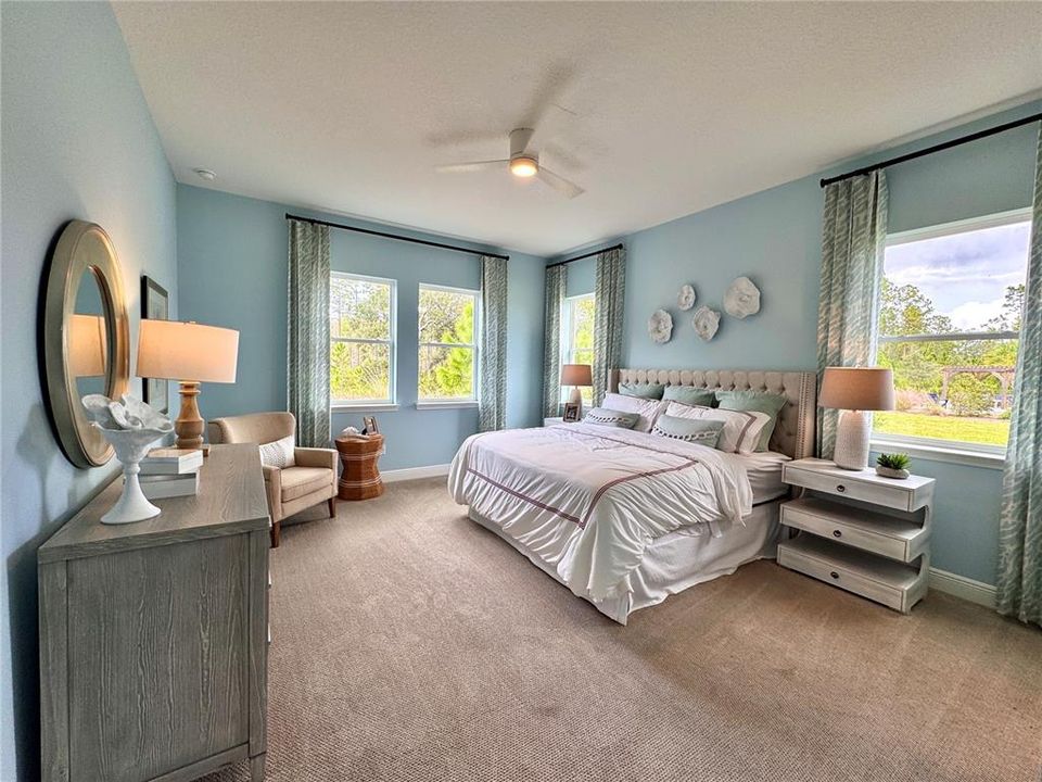 For Sale: $999,000 (4 beds, 2 baths, 2904 Square Feet)