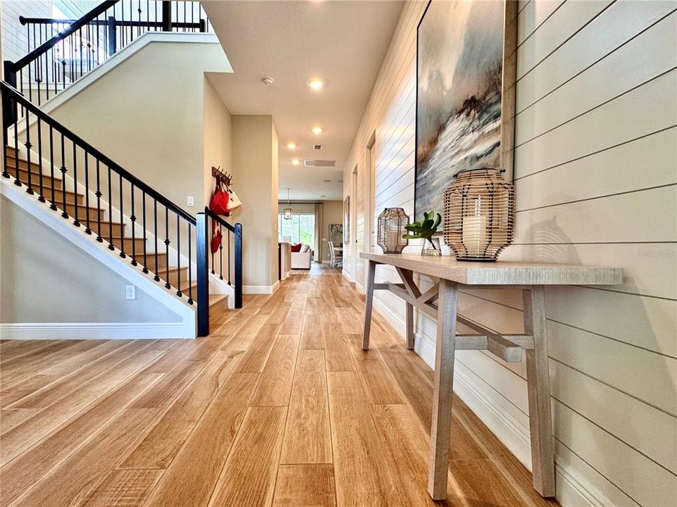 For Sale: $999,000 (4 beds, 2 baths, 2904 Square Feet)