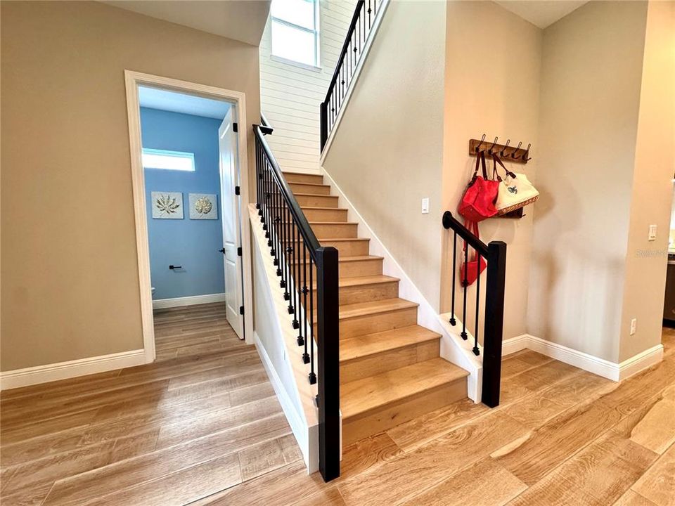 For Sale: $999,000 (4 beds, 2 baths, 2904 Square Feet)