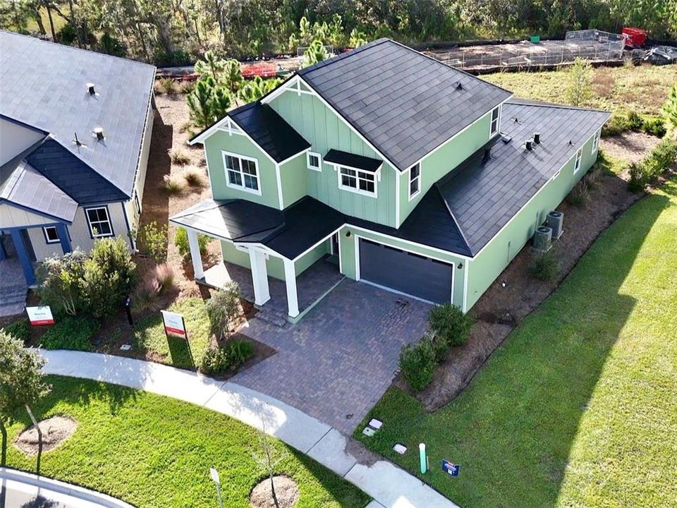 For Sale: $999,000 (4 beds, 2 baths, 2904 Square Feet)