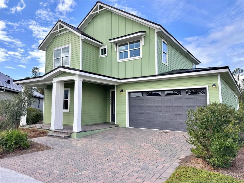 For Sale: $999,000 (4 beds, 2 baths, 2904 Square Feet)