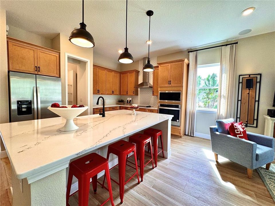 For Sale: $999,000 (4 beds, 2 baths, 2904 Square Feet)