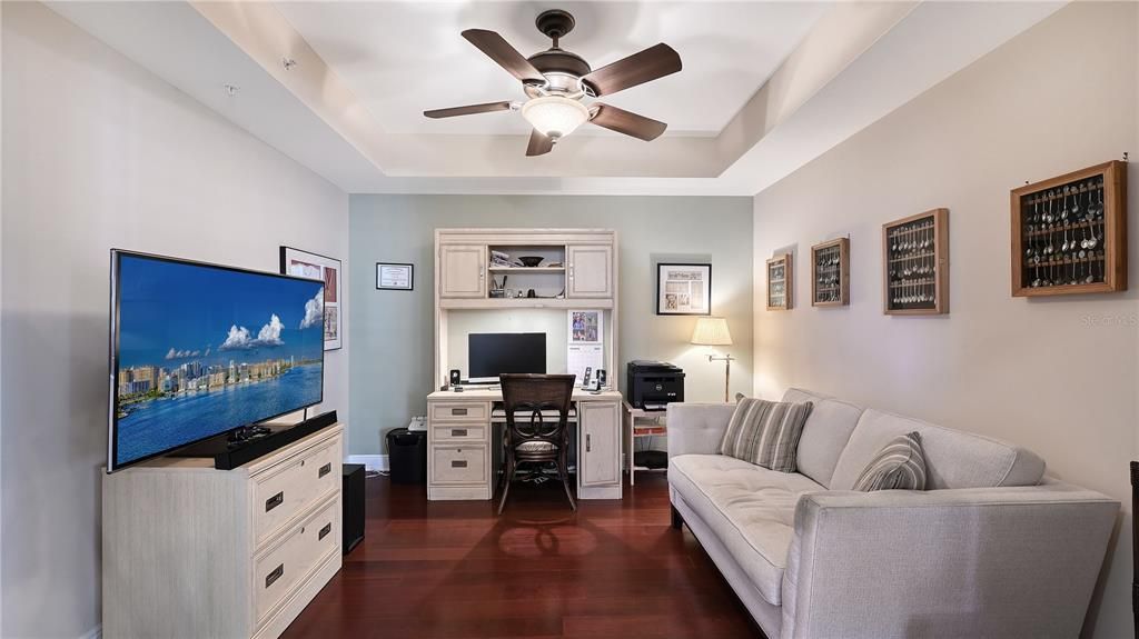 En Venta: $899,000 (3 camas, 2 baños, 2168 Pies cuadrados)